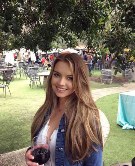 Lauren Hanley Instagram 